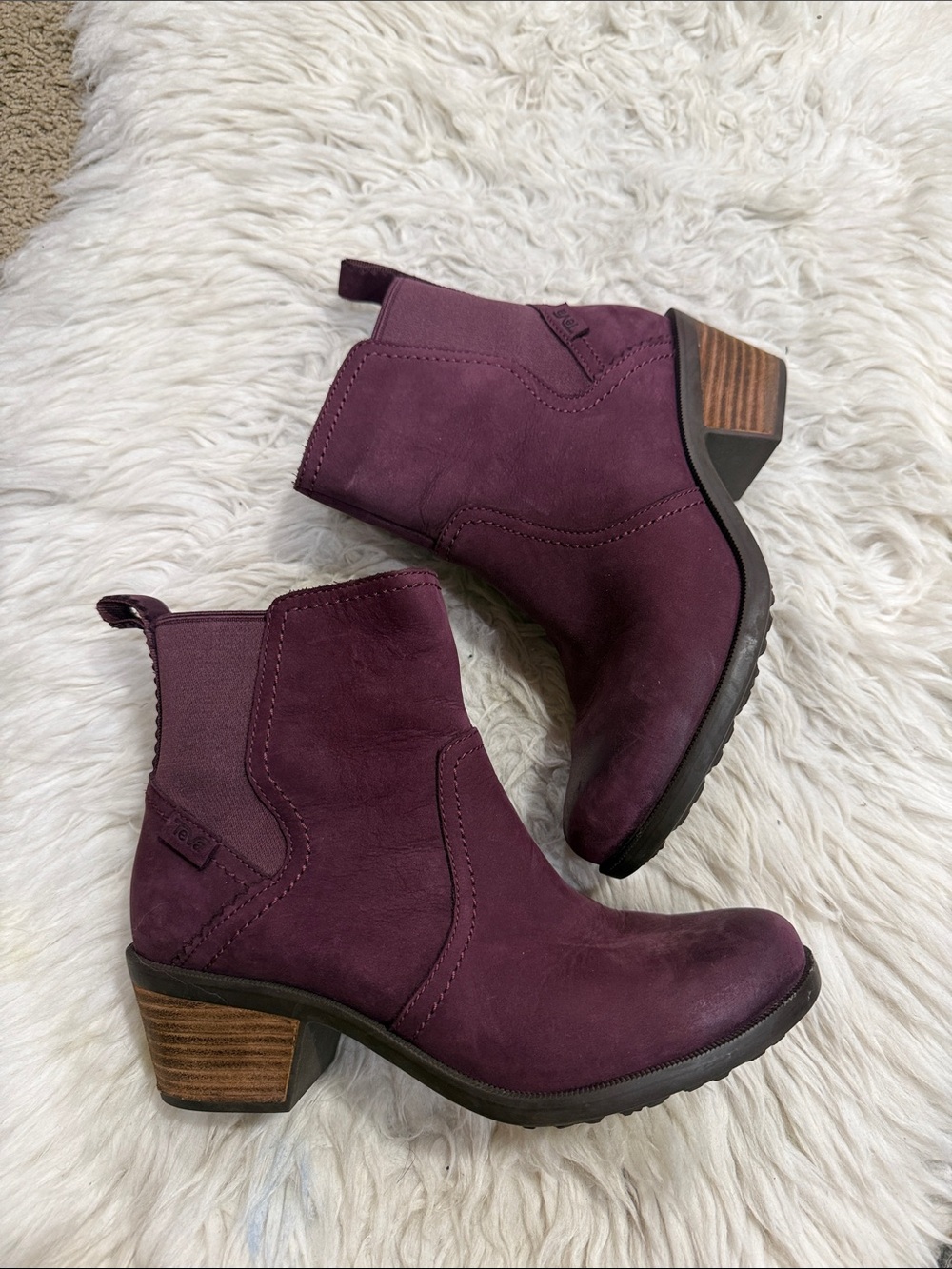 Teva Anaya Chelsea Waterproof Boot - Women's Size 6 In Vineyard Wine